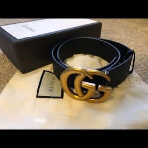 NEW Gucci leather belt